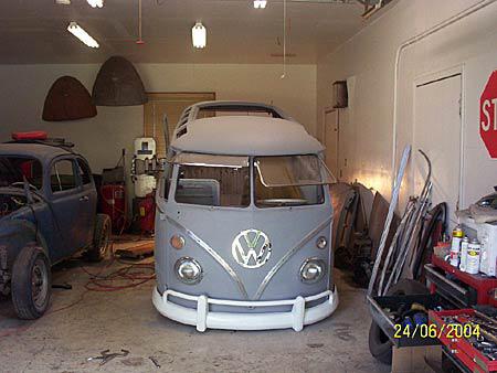 Smitty's '67 21 Window Bus